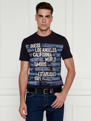 GUESS T-shirt WORLD FAMOUS | Regular Fit granatowy