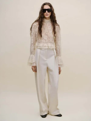 Zdjęcie produktu Haftowana bluzka z falbankami kremowy / écru - Kobieta - - MANGO