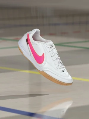 Halowe buty piłkarskie Nike