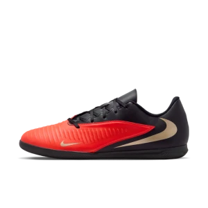 Halowe buty piłkarskie Nike Phantom 6 Low Club - Czerwony