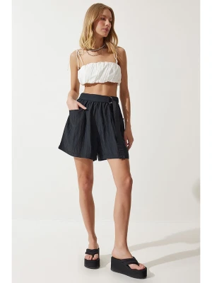 Happiness Istanbul Bermudy w kolorze czarnym rozmiar: 36