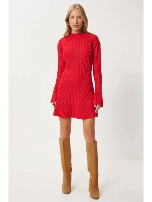 Happiness Istanbul Dzianinowa sukienka w kolorze czerwonym rozmiar: S/M