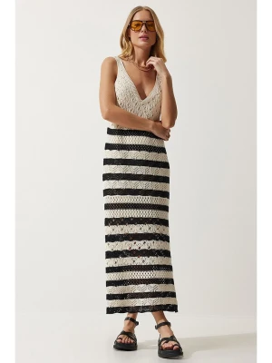 Happiness Istanbul Sukienka dzianinowa w kolorze czarno-kremowym rozmiar: onesize