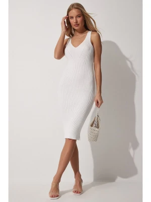 Happiness Istanbul Sukienka "Happiness Istanbul" w kolorze białym rozmiar: S/M