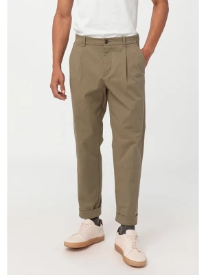 Hessnatur Spodnie chino w kolorze khaki rozmiar: 54