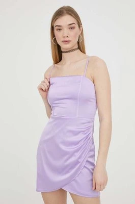 Hollister Co. sukienka kolor fioletowy mini dopasowana