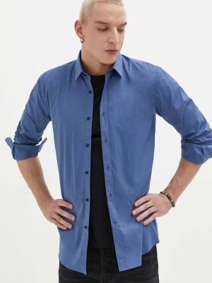 HUGO koszula męska kolor niebieski slim z kołnierzykiem klasycznym 50479396