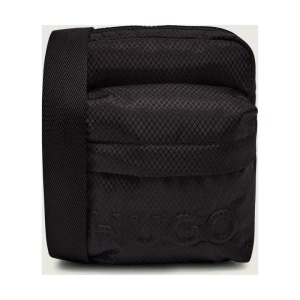 HUGO Reporterka UTHER_NS