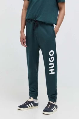 HUGO spodnie dresowe bawełniane kolor zielony z nadrukiem 50473211