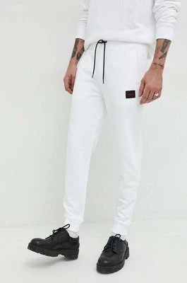 HUGO spodnie dresowe bawełniane kolor biały melanżowe 50447963
