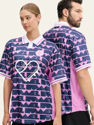 Hummel polo Hummel x Community Love kolor różowy wzorzysty 227576