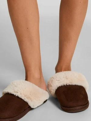Hunkemöller Klapki ze sztucznego futra Betty Brązowy