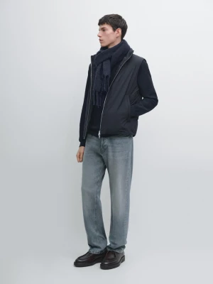 Bardzo Lekka Kamizelka Hydrofobowa 80% Puchu − 20% Pierza - Granatowy - - Massimo Dutti - Mężczyzna