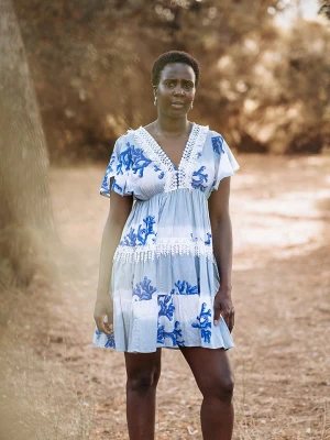 Isla Bonita by SIGRIS Sukienka w kolorze biało-niebieskim rozmiar: M