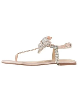 Japonki Blue By Betsey Johnson