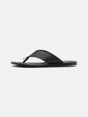 Japonki Stuart Weitzman