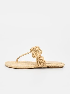 Japonki Stuart Weitzman beżowy