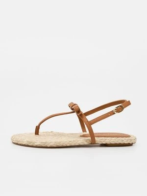 Japonki Stuart Weitzman biały
