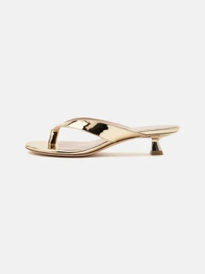 Japonki Stuart Weitzman złoty