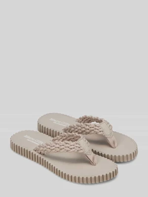 Japonki w efekcie plecionki model 'SANDY' Marc O'Polo