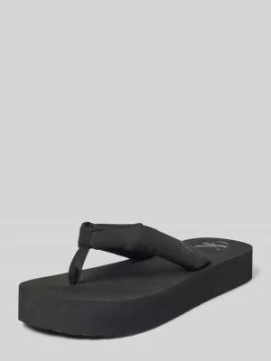 Japonki z nadrukiem z logo model ‘BEACH SANDAL’ Calvin Klein Jeans