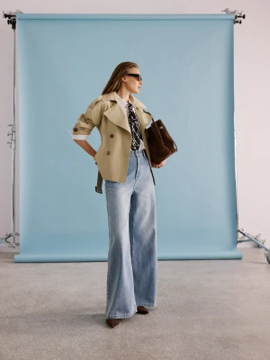 Jasne spodnie jeansowe o kroju wide leg TARANKO