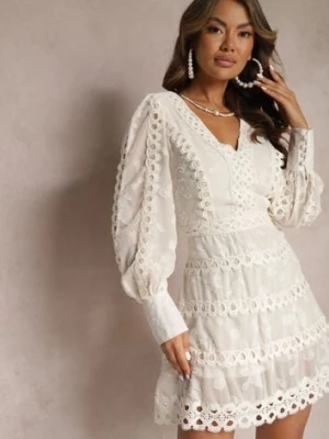 Jasnobeżowa Haftowana Sukienka Mini z Guzikami i Ażurowymi Wstawkami Albastra elsa.m by may