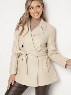 Jasnobeżowa Kurtka Płaszcz z Ekoskóry Taliowana z Paskiem Pilvia jstyle