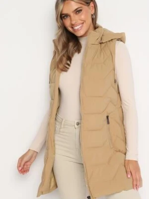 Jasnobeżowa Pikowana Kamizelka z Odpinanym Kapturem na Suwak Wykończona Sznurkami Zeneria swest