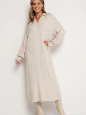 Jasnobeżowa Pudełkowa Sukienka Sweterkowa z Wiskozą Szerokimi Rękawami i Kołnierzykiem Rinfera m&d fashion