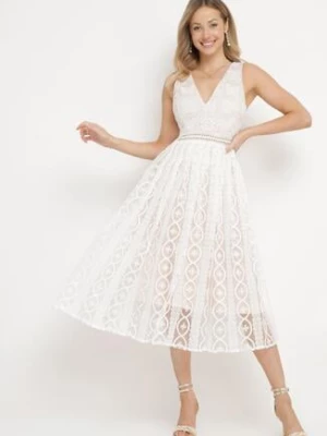 Jasnobeżowa Rozkloszowana Sukienka z Plisowanym Dołem i Ozdobnymi Haftami Asorasia allyson