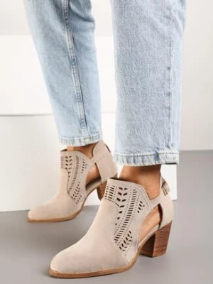 Jasnobeżowe Botki Kowbojki Vices na Obcasie z Ażurową Cholewką i Wycięciem Dorfedi