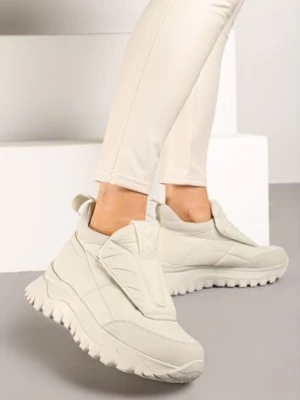 Jasnobeżowe Pikowane Sneakersy na Platformie Ozdobione Napisem Resilie