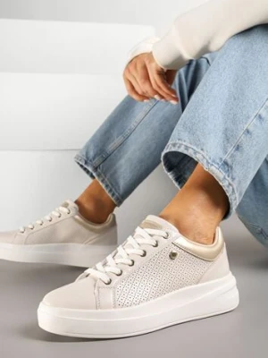 Jasnobeżowe Sneakersy Typu Tenisówki z Ozdobną Perforacją Mariselia getel