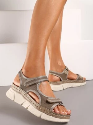 Jasnobeżowe Sportowe Sandały na Koturnie z Tłoczeniem z Paskami na Rzep Piovana feisal