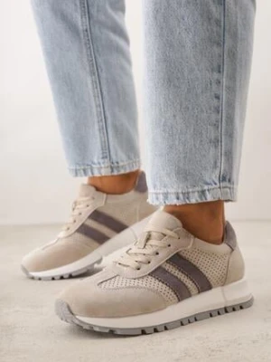 Jasnobeżowe Zamszowe Sneakersy Ozdobione Perforacją i Paskami Semielle goodin