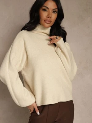 Jasnobeżowy Golf Ozdobiony Ściągaczami Wedena