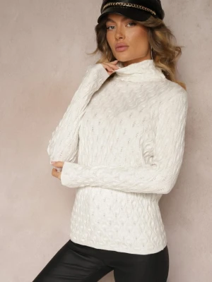 Jasnobeżowy Golf z Wiskozą w Tłoczony Wzór Przeszyty Metaliczną Nitką Neldora Wool Fashion