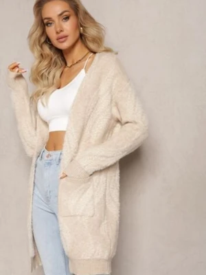 Jasnobeżowy Luźny Kardigan Niezapinany z Dłuższym Włosiem Karsta wool fashion