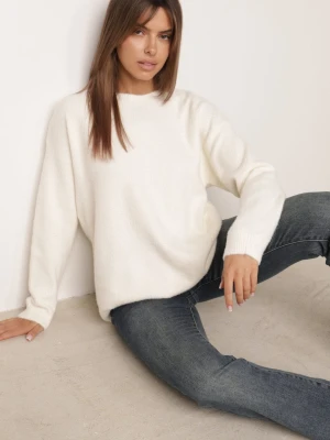 Jasnobeżowy Sweter z Wełną i Bawełną o Kroju Oversize w Minimalistycznym Stylu Azrele J&x