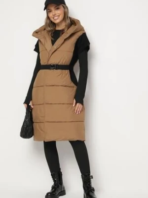 Jasnobrązowa Długa Kopertowa Pikowana Kamizelka z Łączonych Materiałów z Kapturem Nerins ann gissy