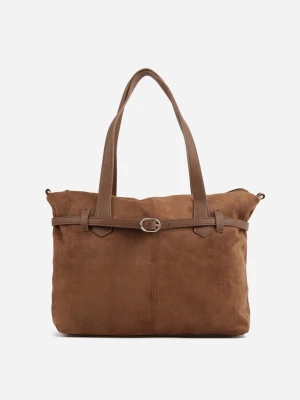 Jasnobrązowa Elegancka Torebka Shopper Bag o Fakturze Zamszu z Paskiem z Klamerką Mudrey Caely Brązowy