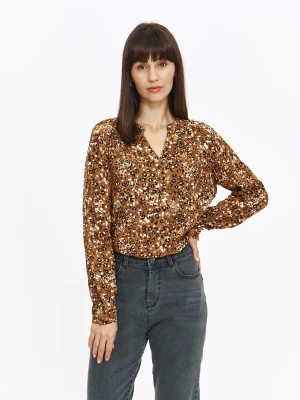 Jasnobrązowa koszula z drobnym nadrukiem Top Secret