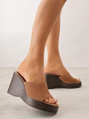 Jasnobrązowe Klapki Typu Drewniaki z Imitacji Zamszu na Koturnie Abilisa