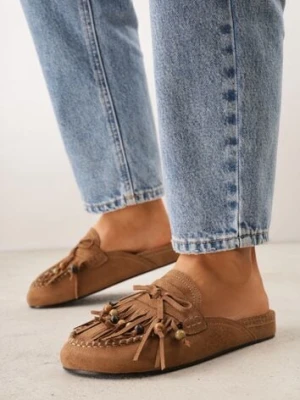 Jasnobrązowe Klapki VICES Mule Ozdobione Frędzlami Koralikami i Kokardą Eathelena