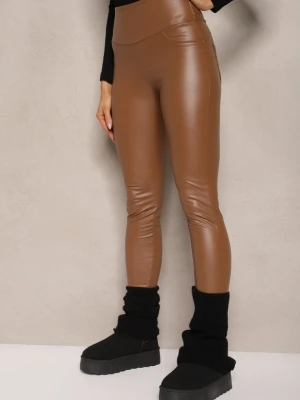 Jasnobrązowe Legginsy z Ekoskóry High Waist z Imitacjami Kieszeni Salabria Defox Brązowy