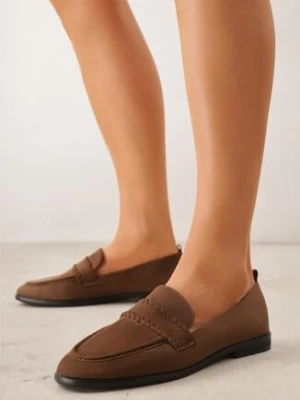 Jasnobrązowe Mokasyny Vices ze Skórzaną Wkładką i Ozdobnymi Przeszyciami Adestiia