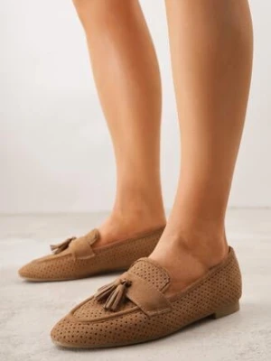 Jasnobrązowe Mokasyny z Imitacji Zamszu z Ozdobną Perforacją i Frędzlami Yenone ideal