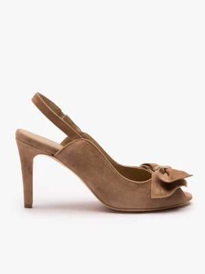 Jasnobrązowe sandały z kokardą Ryłko