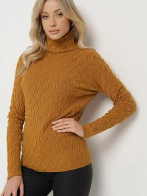 Jasnobrązowy Golf z Wiskozą Zdobiony Tłoczonym Wzorem i Metaliczną Nicią Ilamirael wool fashion